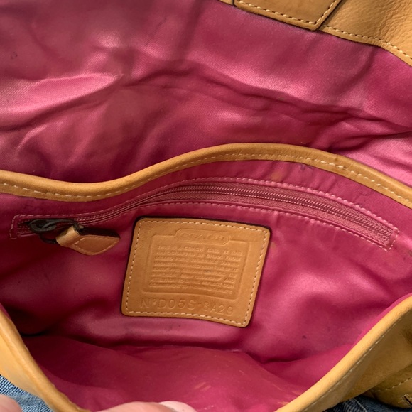 Coach studded vachetta leather shoulder bag - Picture 12 of 14